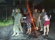 Razia Pekat Ramadan di Sidoarjo: Satpol PP Sita 31 Botol Miras dan Amankan 10 LC di Kafe Eks Tol Gempol–Porong