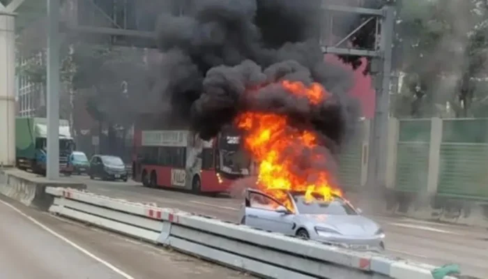 Sedan Listrik BYD Seal Terbakar di Hong Kong, Baterai Blade Battery Tetap Utuh