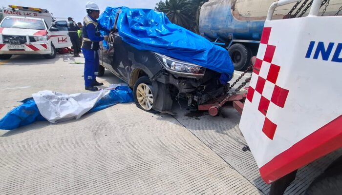 Tragedi Tol Indrapura–Kisaran: Innova Tabrak Truk, 4 Penumpang Tewas dan 3 Luka-Luka