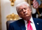 Trump Tetap Serang Iran Meski Negosiasi Berjalan, Deadline Hormuz Diperpanjang: Serius Damai atau Tekanan Militer?