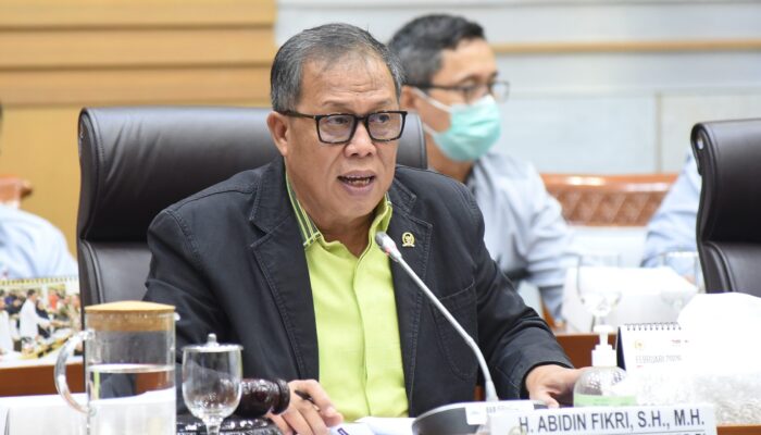 DPR RI Desak Pemerintah Lindungi 58 Ribu Jemaah Umrah Indonesia Terdampak Konflik Timur Tengah