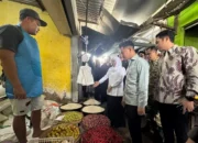 Kunjungi Tuban, Wapres Gibran Tinjau Proyek Industri hingga Blusukan ke Pasar Gelondong Gede