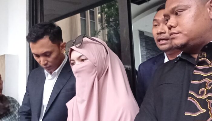 Diperiksa Bareskrim, Wardatina Mawa Menangis Saat Lihat Rekaman CCTV Dugaan Perselingkuhan