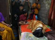 Viral Bocah Gunungkidul Putus Sekolah Rawat Orang Tua Sakit, Pemerintah Turun Tangan: Fendi Siap Sekolah Lagi