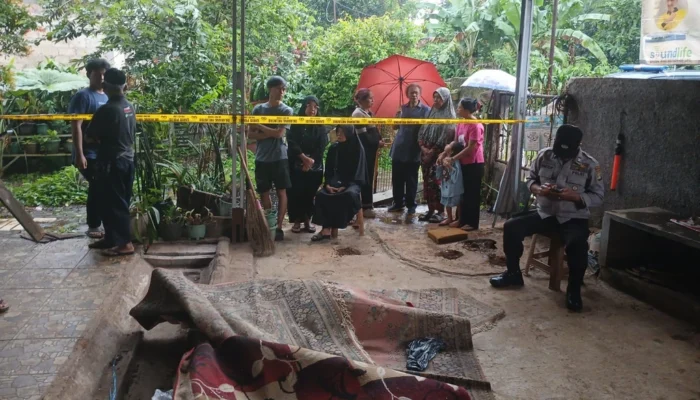 Geger Depok! Jasad Ibu 56 Tahun Ditemukan di Bawah Tumpukan Baju, Ditaburi Bubuk Kopi