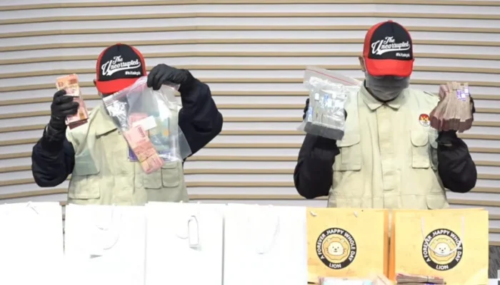 KPK Tahan Bupati dan Sekda Cilacap, Diduga Minta ‘Setoran THR’ Rp750 Juta dari OPD Jelang Lebaran