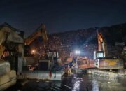 Longsor Gunungan Sampah di TPST Bantargebang, 4 Orang Tewas dan 5 Masih Hilang