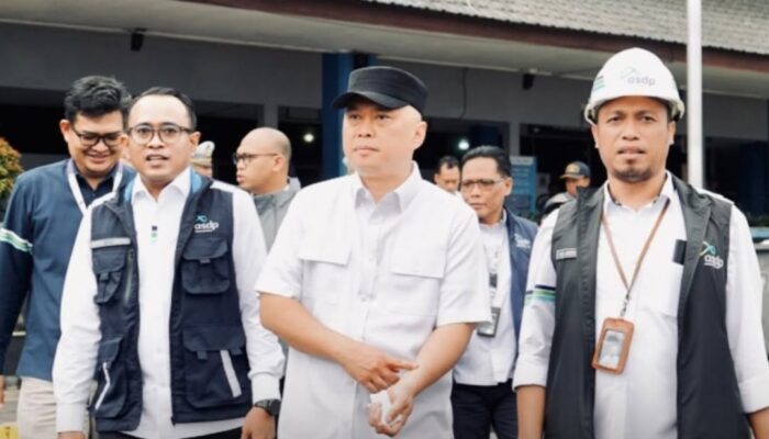Menhub Dudy Diprotes Pemudik di Ketapang, Antre 5 Jam Tak Berangkat, Rombongan Menteri Justru Naik Kapal Lebih Dulu