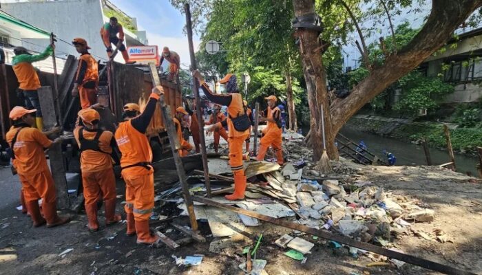 Viral Jalan Kebon Kacang Dipenuhi Parkir Liar, Pemkot Jakpus Turunkan Pasukan Gabungan untuk Penertiban