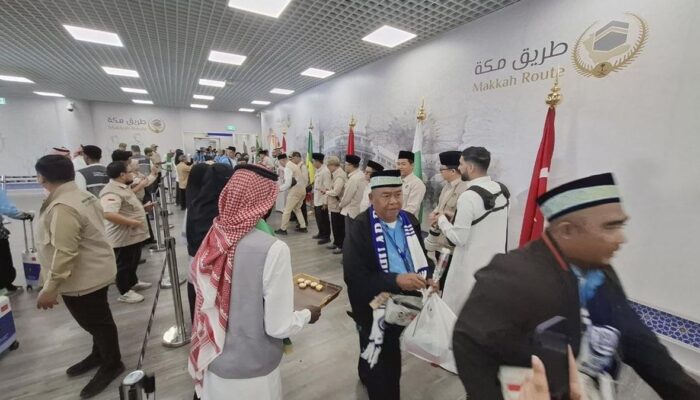 28.004 Jemaah Haji Indonesia Tiba di Madinah, 5.655 Lansia Jadi Tantangan Utama Petugas Bandara