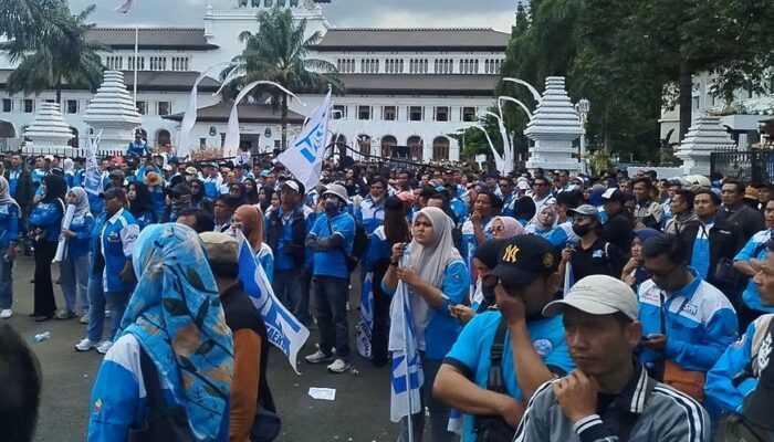 May Day 2026 Dipusatkan di Monas: 50 Ribu Buruh Jabar Bergerak ke Jakarta, Tak Ada Aksi di Bandung