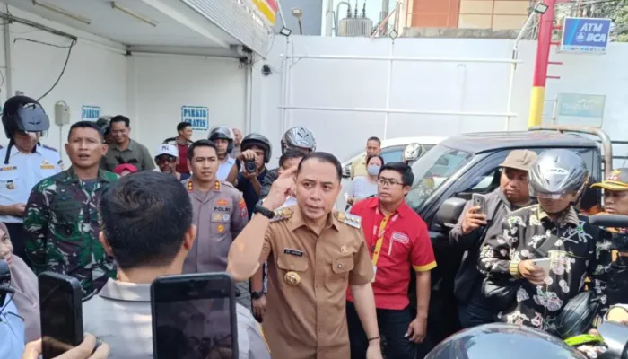 600 Jukir Surabaya Dibekukan! Wali Kota Eri Cahyadi: Tolak Digitalisasi, Siap Diganti