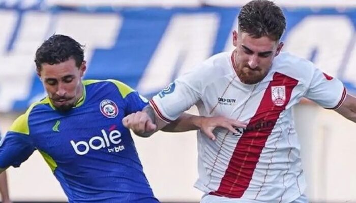 Arema FC Tumbangkan Persis Solo 2-0 di Kanjuruhan, Gabi Borong Dua Gol!