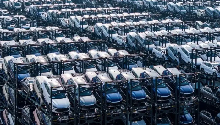 Dealer Mobil Jepang Berguguran, Mobil China Melesat: Pemerintah Diminta Bertindak, Pajak Kendaraan Listrik Jadi Sorotan