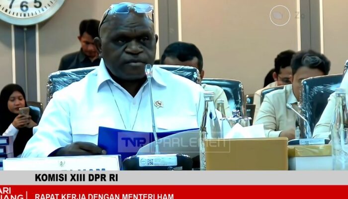 Digugat ke PTUN, Natalius Pigai Dituding Berbohong di DPR soal Mutasi Pegawai Kementerian HAM