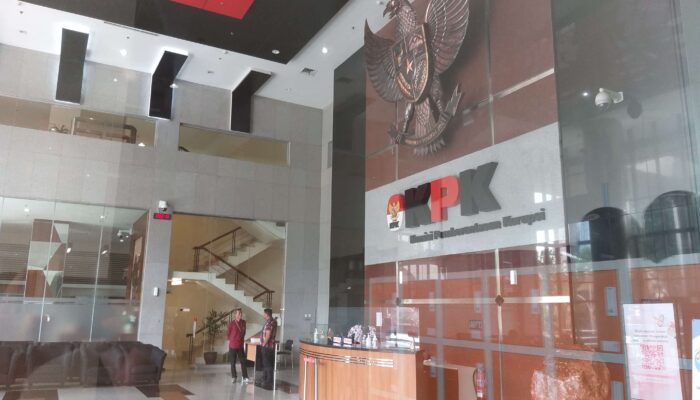 Eks Penyidik KPK Soroti Laporan terhadap Jubir Budi Prasetyo: Indikasi Tekanan dan Potensi Pelemahan Penegakan Hukum