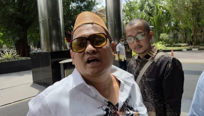 Pengusaha Rokok Madura Haji Her Penuhi Panggilan KPK, Bantah Terlibat Suap Impor Bea Cukai