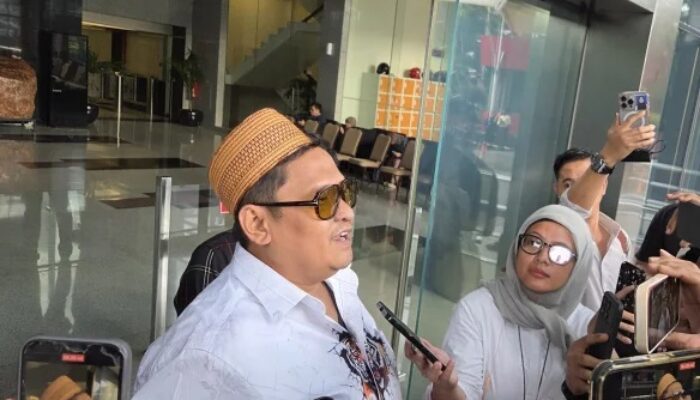Diperiksa KPK, Haji Her Ngaku Menginap di Grand Hyatt: “Saya Banyak Uang” – Didalami Kasus Korupsi Bea Cukai