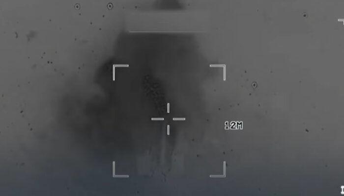 Iran Murka! Kapal Kargo Touska Ditembak AS di Teluk Oman, Teheran Ancam Balasan Militer