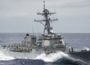 Trump Perintahkan Tembak Kapal Penebar Ranjau di Selat Hormuz, Ketegangan AS-Iran Memanas