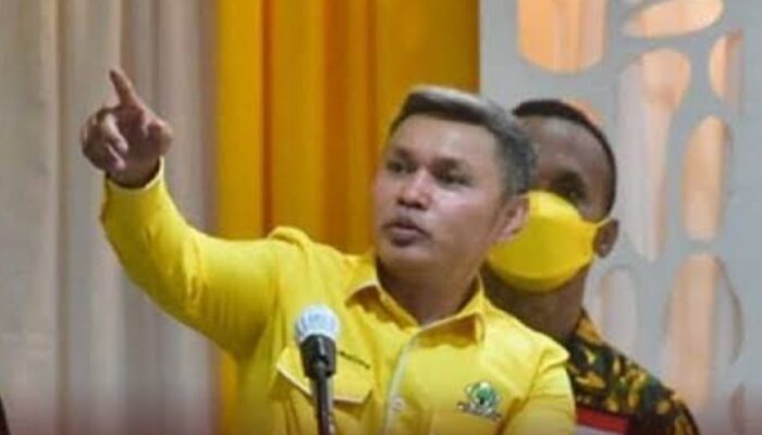 Ketua Golkar Maluku Tenggara Nus Kei Tewas Ditikam di Bandara, Pelaku Ditangkap! Motif Dendam Terungkap