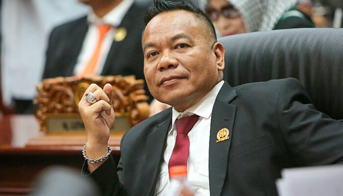 Viral! Dugaan Penipuan Lowongan Kerja Libatkan Mantan Camat di Surabaya, DPRD Minta Tindakan Tegas