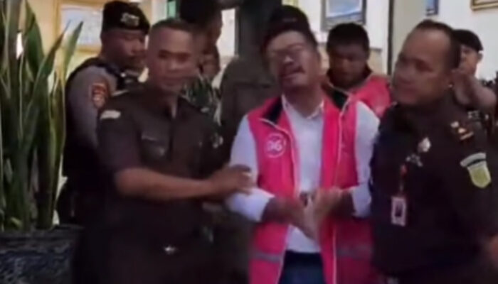 Ketua DPRD Magetan Jadi Tersangka Korupsi Rp242 M, Menangis Saat Digiring ke Tahanan