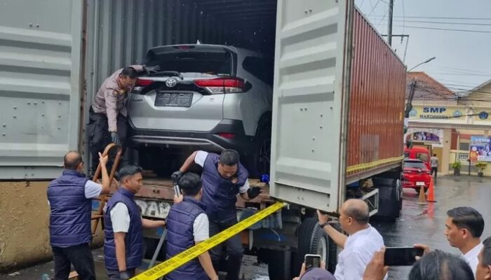 Terbongkar! Modus Penyelundupan 1.727 Kendaraan Ilegal ke Timor Leste, Transaksi Tembus Rp100 Miliar