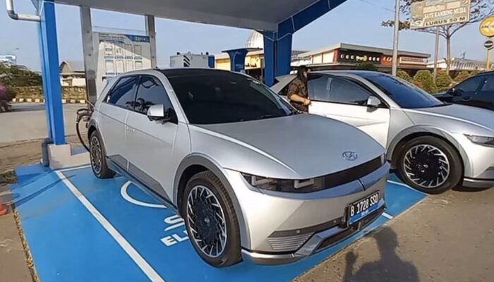 Pajak Kendaraan Listrik Dirombak, Menkeu Tegaskan Tak Naik: Skema Berubah, Beban Tetap Sama