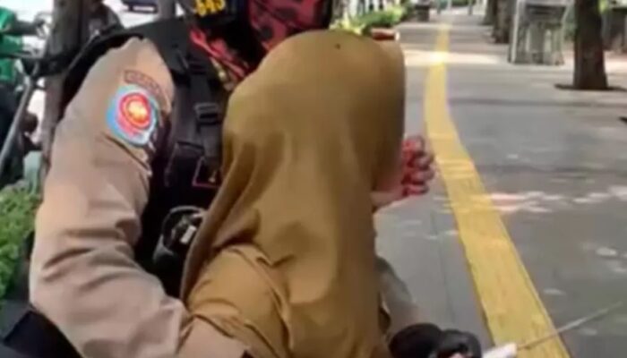 Viral di Jakarta: Pedagang PKL Ditertibkan Satpol PP Diduga Bawa Pisau, Berujung Kontroversi di Jalan Rasuna Said