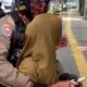 Viral di Jakarta: Pedagang PKL Ditertibkan Satpol PP Diduga Bawa Pisau, Berujung Kontroversi di Jalan Rasuna Said