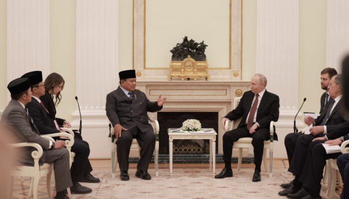 Prabowo Bertolak ke Rusia Temui Putin, Bahas Minyak hingga Geopolitik Global