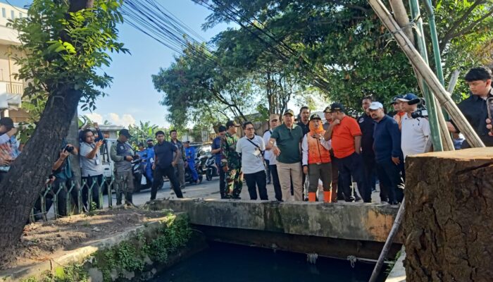Rano Karno Pimpin Kerja Bakti Serentak di Jakarta Barat: Fokus Banjir, Sampah, hingga Antisipasi DBD