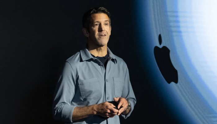 Resmi! John Ternus Jadi CEO Baru Apple Gantikan Tim Cook, Era Baru Inovasi dan AI Dimulai