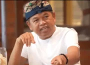 Viral STNK Tanpa KTP Dipersulit, Dedi Mulyadi Nonaktifkan Kepala Samsat dan Beli Motor Warga Rp10 Juta