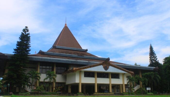 Viral Lagi Kasus Dosen UNS Diduga Lecehkan Penumpang Kereta, Kampus Tegaskan Sudah Dijatuhi Sanksi