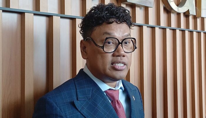 Uya Kuya Berang Dituduh Miliki 750 Dapur MBG, Resmi Lapor Polisi: Hoaks Ini Merugikan!