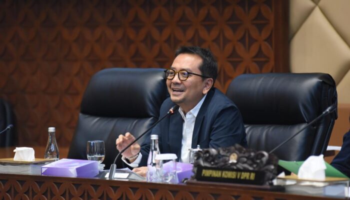 Krisis Energi Imbas Selat Hormuz, DPR Desak Reformasi Transportasi Publik: Jangan Andalkan WFH Terus!