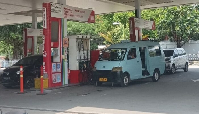 BBM Nonsubsidi Tembus Rp 23.900/Liter, Warga Bogor Pilih Parkir Mobil Diesel dan Beralih ke Motor