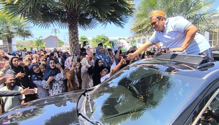 Disambut 20 Ribu Massa, Haji Her ‘Sultan Madura’ Pulang dari KPK: Pamekasan Membludak, Lalu Lintas Lumpuh