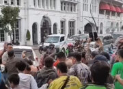 Aksi Jambret di Jembatan Merah Surabaya Gagal Total, Motor Pelaku Nyemplung ke Kalimas, Dua Pemuda Babak Belur