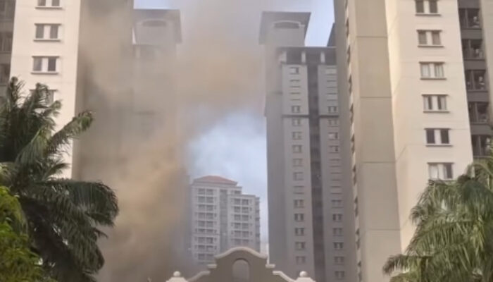 Kebakaran Hebat Apartemen Mediterania Jakbar, 110 Petugas Dikerahkan, Evakuasi Penghuni Berlangsung