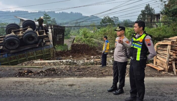 Kecelakaan Beruntun di Wonosobo Renggut 2 Nyawa, Motor dan Truk Terlibat Tabrakan Beruntun