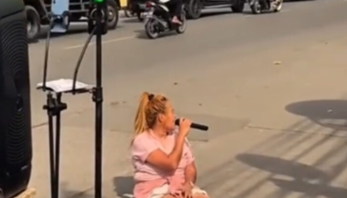 Pinkan Mambo Ngamen di Jalanan, Raup Hingga Rp26 Juta Sehari: Demi Biaya Hidup dan Pengobatan Anak