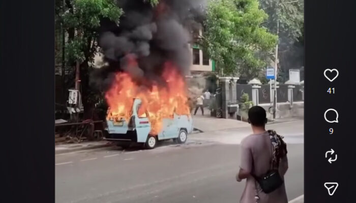 Ngeri di Tanah Abang! Sopir Angkot Dibakar Hidup-Hidup oleh Rekannya Gara-Gara Saling Sikut Antrean Ngetem