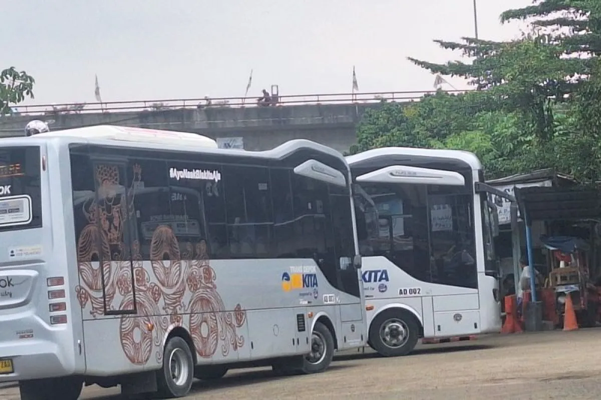Foto : Biskita di Terminal Depok. ANTARA/Feru Lantara