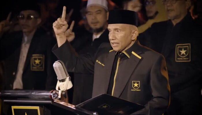 Amien Rais Balas Komdigi: “Pendapat Dilindungi Demokrasi”—Meutya Sebut Fitnah, Polemik Berpotensi Berlanjut ke Pengadilan