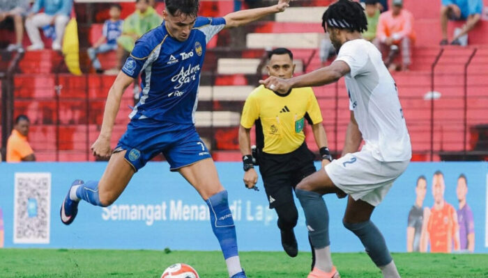 Arema FC Tutup Musim dengan Kemenangan di Kanjuruhan, Singo Edan Taklukkan PSIM 3-1