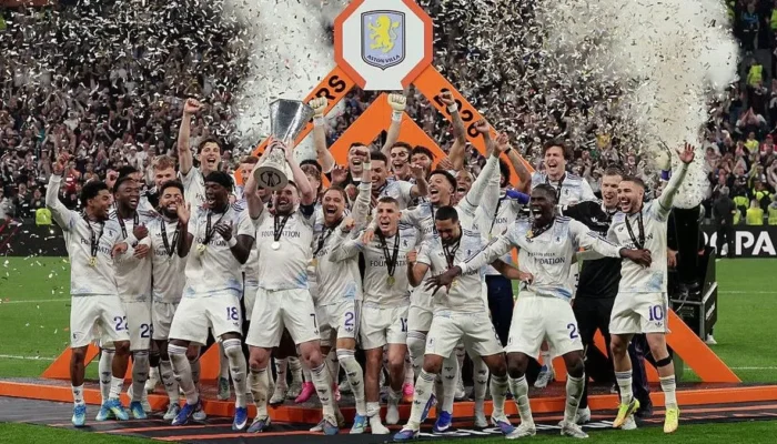Aston Villa Juara Liga Europa 2026! Emery Ukir Sejarah, Freiburg Dibantai 3-0 di Istanbul