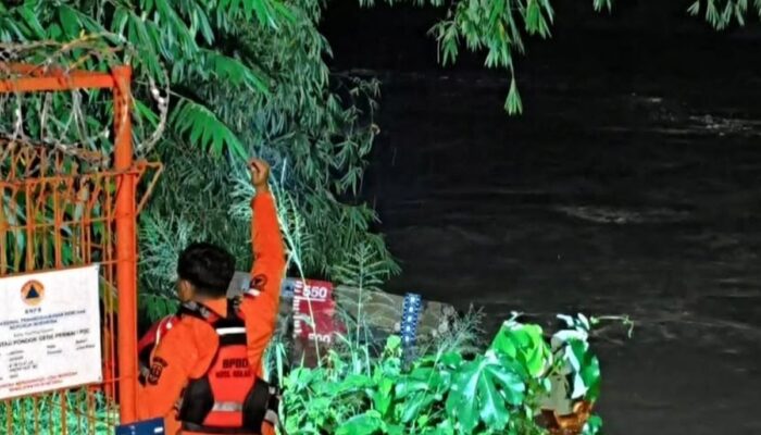 ALERT BANJIR BEKASI! TMA Kali Bekasi Sempat Siaga 3, Ratusan KK Terdampak – Warga Diminta Waspada